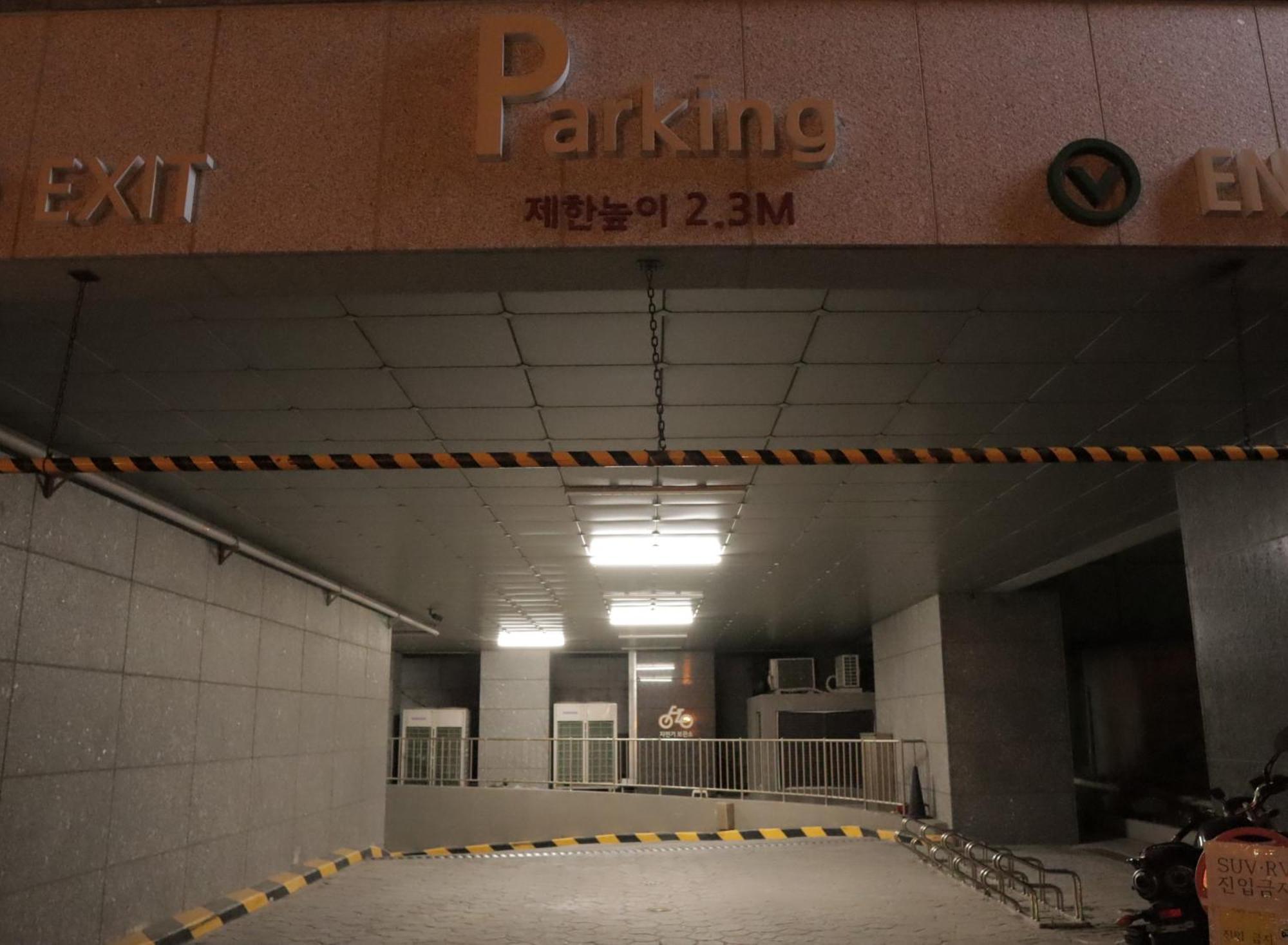 Morning Madrid Apartment Jeju Exterior photo